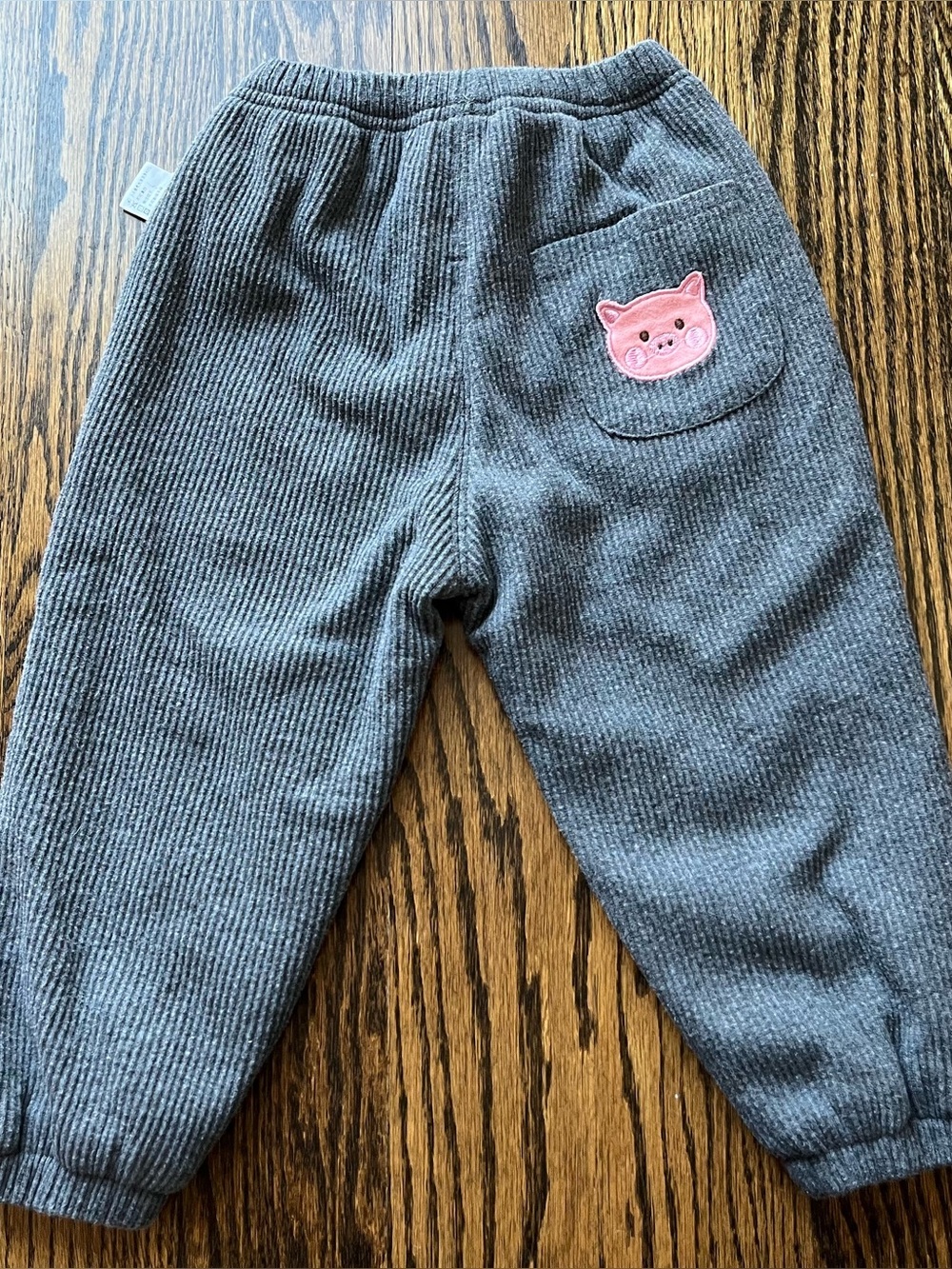 Gray Fleece Lined Pants with Piggy Appliqué (90cm 2Y)